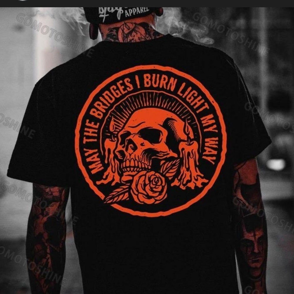 ❤️Black and Orange Skull Graphic Tee